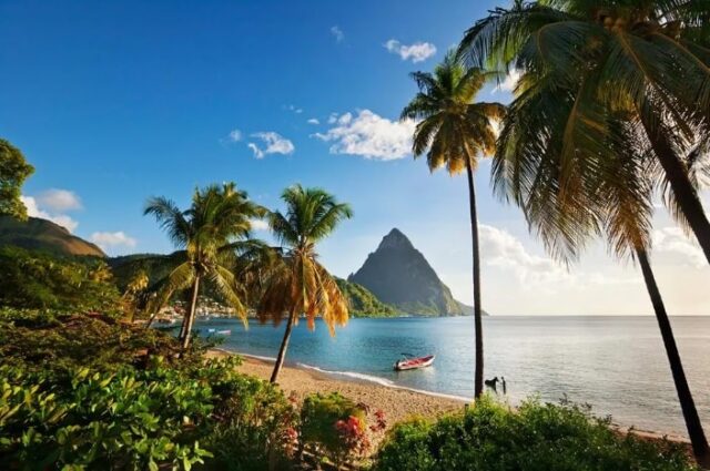 Cheap Non-Stop Flights from London to St. Lucia for Just £280 Roundtrip! Stunning beach in St. Lucia – Non-stop flights from London to St. Lucia for £280 roundtrip